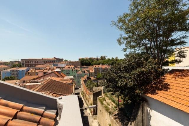 Central Lisbon With View Exteriör bild